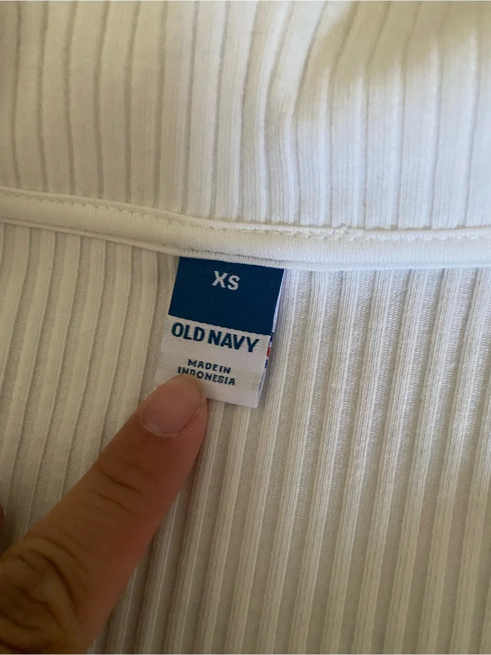 Old Navy Ribbed Top - Picture 3 of 3